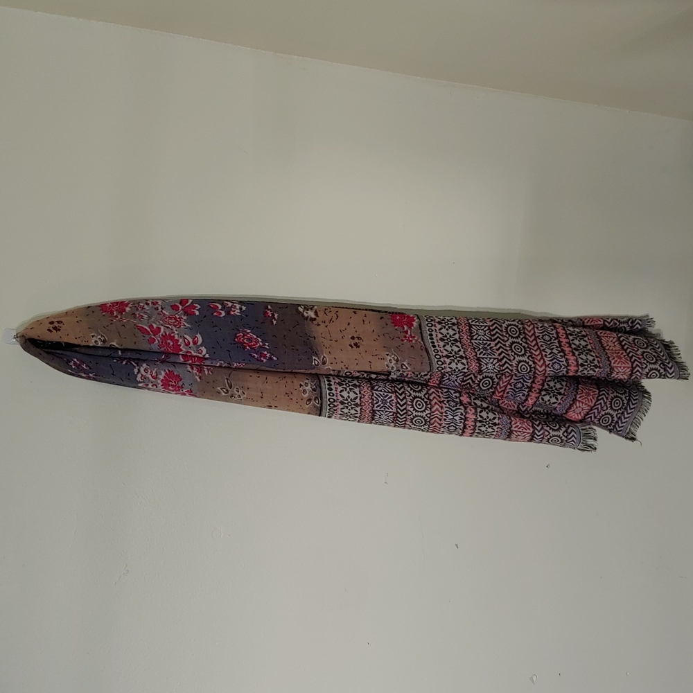 Multicolor Scarf - Picture 4 of 8